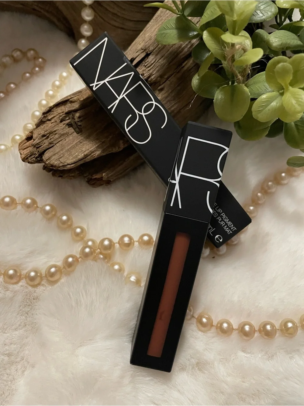 NARS Velvet Lip Glide Liquid Lipstick - Warm Brown Nude